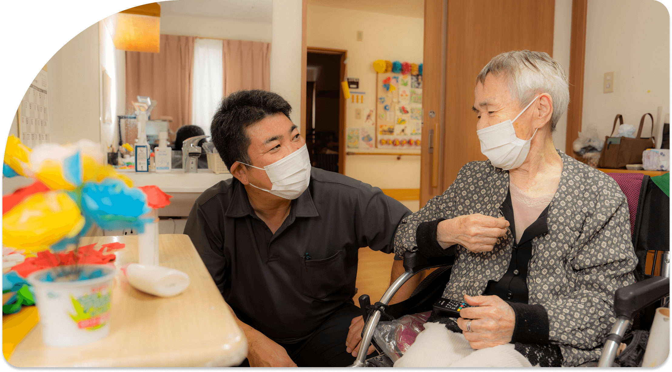 みんなの樹のスタッフと利用者様のふれあいの様子